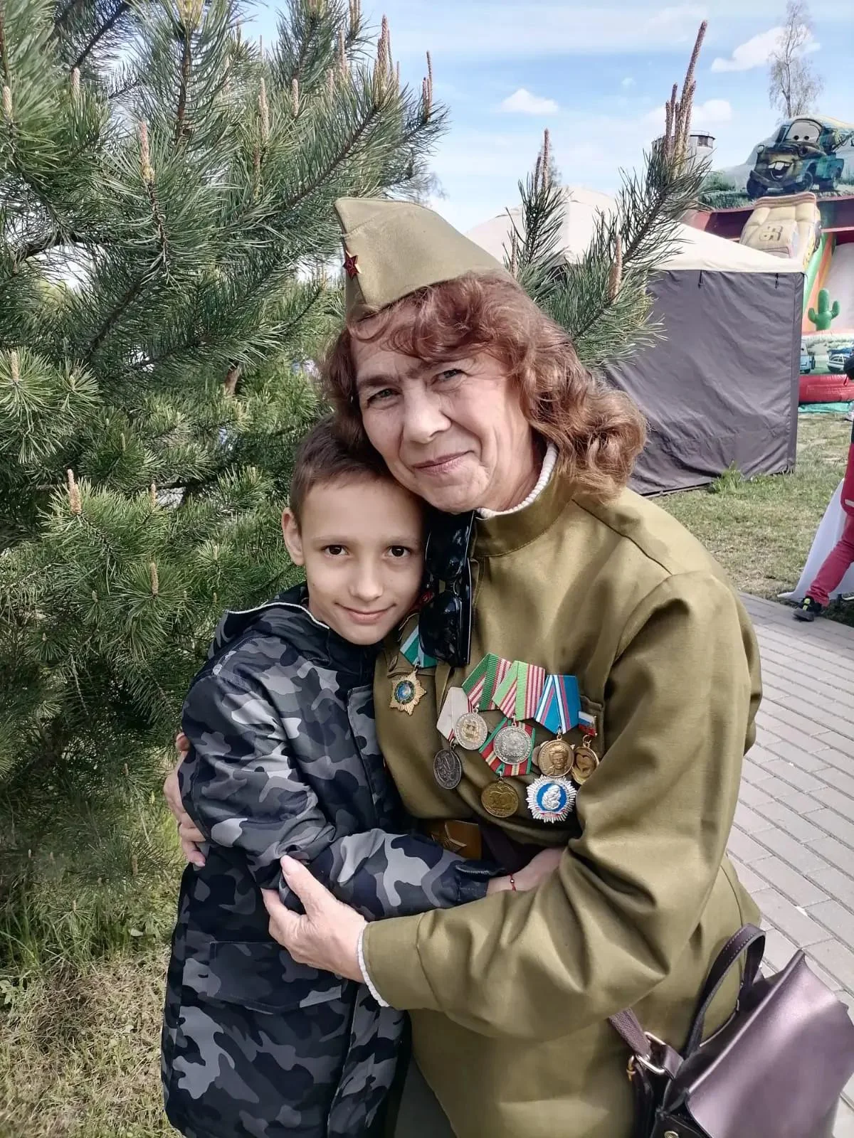 Лидия Еевгеньевна с внучком Степаном. 