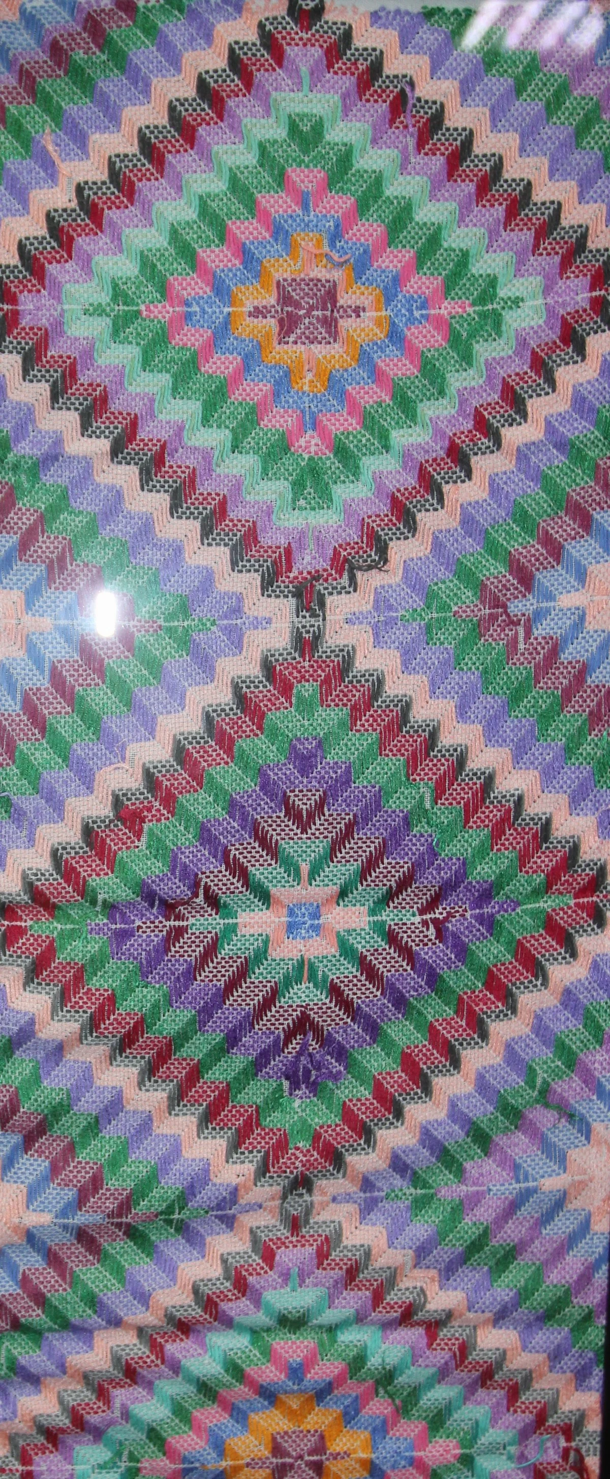 Салфетка «Барджелло», 1939 год, флорентийская вышивка.Вышила Анна Лобанова.