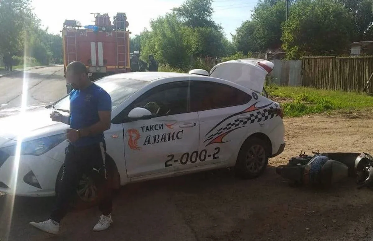 Дтп со скорой 26 10 22 в малоярославце. Вакансия водитель малоярославец. Ремонт малоярославец. Вакансия водитель малоярославец. Renault logan police.